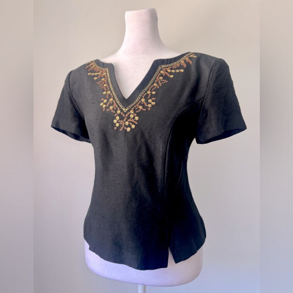 Vintage ‘90s Jessica Howard Black Floral Embroidered Blouse w/ Shoulder Pads